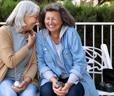 elderly-friends-playing-petanque (1)